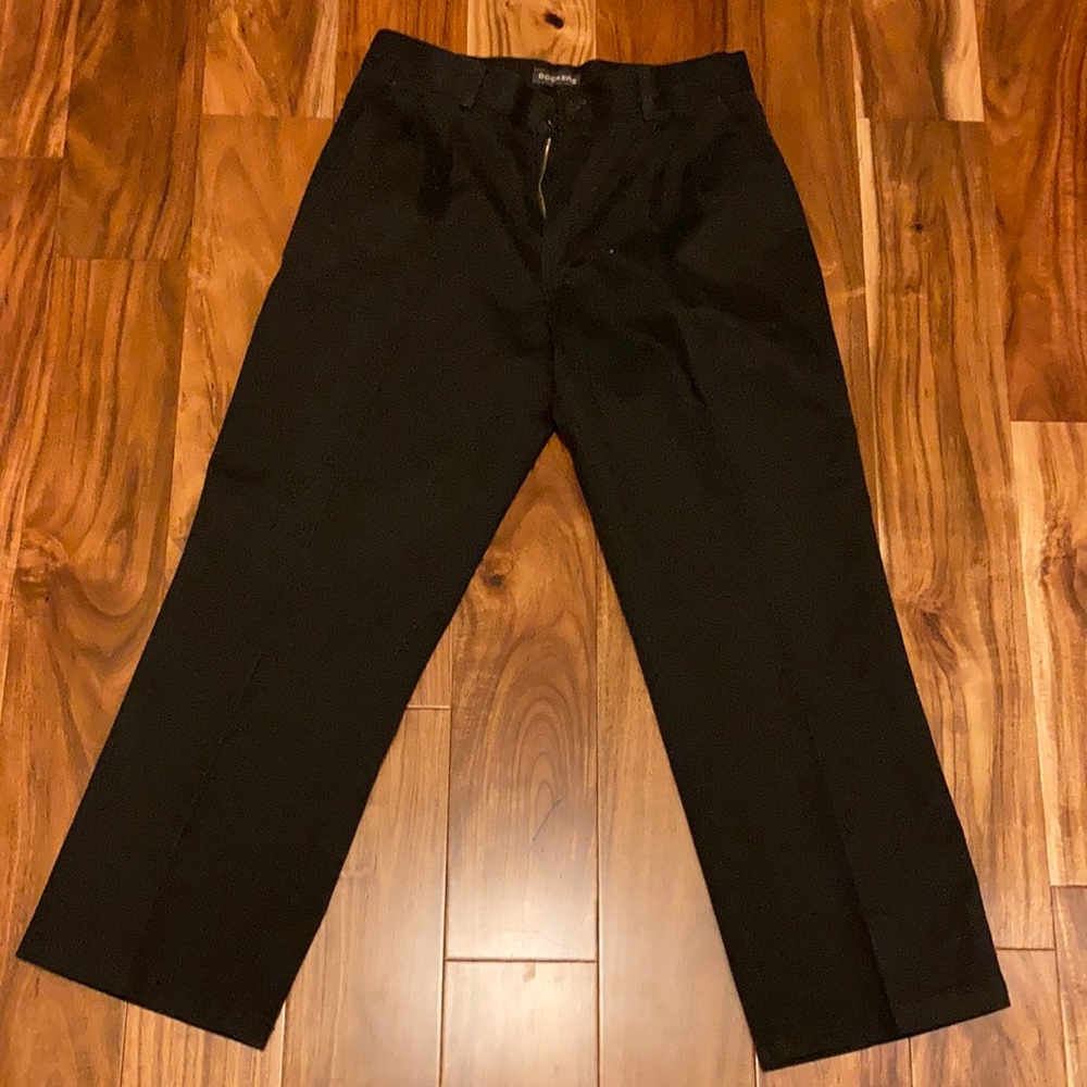 ⭐️⭐️Boys black Dockers - 30” Husky fit with front pleats